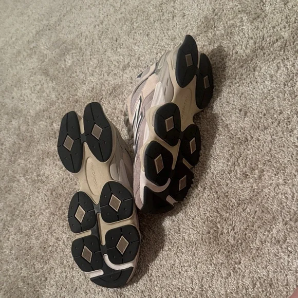 New Balance Beige and Gray Sneakers - Picture 6 of 13